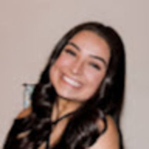 Meet your Posher, Danielle